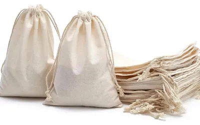 Immagine prodotto di Sacchetti in tessuto con coulisse, confezione da 24 pezzi, dimensioni 15x20 cm, in cotone, ideali per essere personalizzati, sacchetti regalo, fai da te