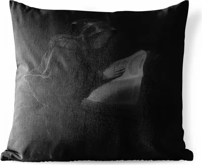 Produktbild von MuchoWow® Outdoor Kissen - Alte Frau liest Prophetin Hanna - Rembrandt van Rijn - 40x40 cm - Wetterfest - Lounge Kissen - Kopfkissen - Interieur - Polster mit Bild