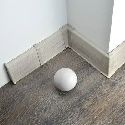 Produktbild von 2 Meter Sockelleiste 70mm PVC Eiche Chillout Laminatleisten Fussleisten aus Kunststoff PVC Laminat Dekore Fußleisten