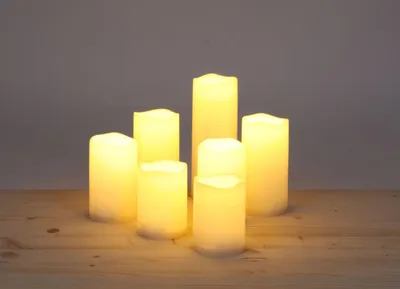 Image de Set de bougies LED avec lumière vacillante 7 pièces