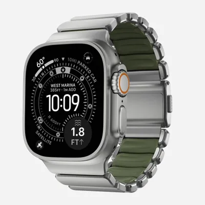 Zdjęcie produktu dla Opaska Nomad Stratos z naturalnego tytanu w kolorze leśnej zieleni, FKM, rozmiar 45/46/49 mm