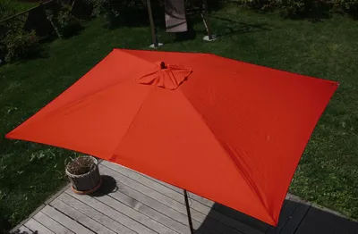 Produktbild von Mendler Florida Marktschirm, 2x3m, ca. 2,60m hoch, terracotta, Polyester mit stabilen Holzstreben, 6kg, UV-Schutz 50
