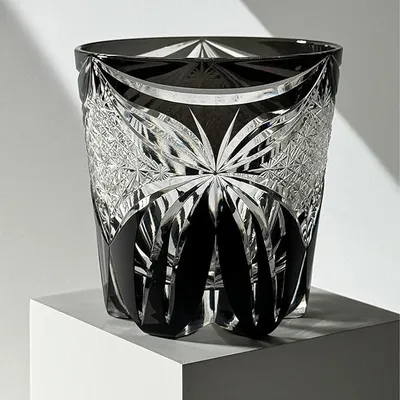 Imagen del producto de Vaso para whisky Silecomplaza, tallado a mano, de cristal sin plomo . Diseño de mariposa, vaso tipo "old-fashioned" de alta calidad, ideal para whisky escocés o cócteles. Base pesada, perfecto para amantes del whisky y coleccionistas de bar