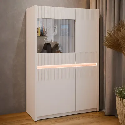 Produktbild von Forte OAK SQUERE Vitrine 90 100, elegante Wohnzimmervitrine mit 4 Türen und Beleuchtung, Holzwerkstoff, Mauvella Eiche Holzdekor / Sand, 95,3 cm breit x 146,7 cm hoch x 41,5 cm tief
