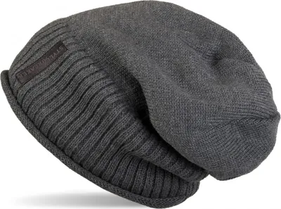 Produktbild von styleBREAKER Uni Beanie Mütze mit Fleece Innenfutter und Label | Warme Winter Strickmütze aus Feinstrick | Elastische Longbeanie für Damen und Herren