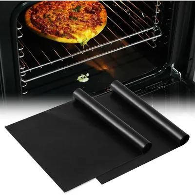 Productafbeelding van Twee bakplaten, 32,5 x 50 cm, met antiaanbaklaag, geschikt voor heteluchtovens en gasgrills, zwart