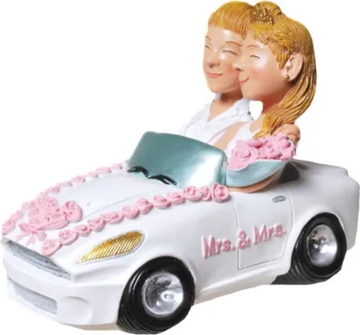 Produktbild von Spardose Brautpaar - "Mrs. & Mrs. im Cabrio" mit Pfropfen
