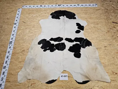Produktbild von Kuhfell mit kleinen Mängeln 41-061