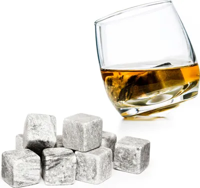 Produktbild von 9er Set Whisky Steine aus natürlichem Speckstein Whiskysteine für Getränke "on the rocks" Eiswürfel Kühlsteine Whiskeysteine Geschenk-Ideen