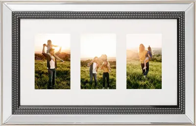 Produktbild von BELIANI Bilderrahmen Collage für 3 Fotos Silber Kunststoff mit Spiegeleffekt rechteckig 32x51 cm Deko Accesoires Wohnzubehör Wohnzimmer Schlazimmer Flur