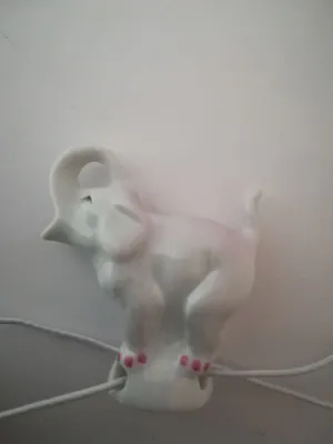 Produktbild von Porzellan Tropfenfänger Elefant, handbemalt für Kaffee- o. Teekannen, Figur Elefanten