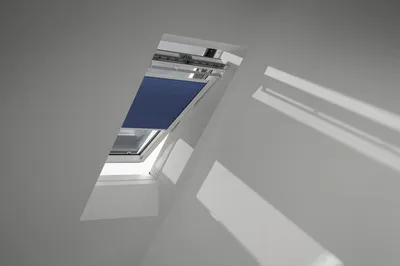 Produktbild von Velux Plissee-Faltstore solarbetrieben nachtblau uniS08 1156SWL