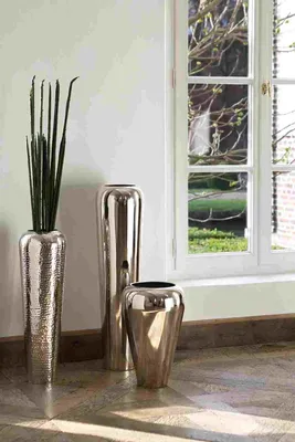 Productafbeelding van Fink TUTZI, vaas, vernikkeld, ijzer, glad, zilverkleurig, lengte 24 cm, breedte 24 cm, hoogte 90 cm, diepte 24 cm, artikelnummer 157023