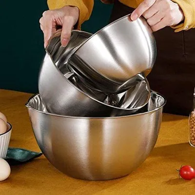 Produktbild von Schüssel-Set Edelstahl 3-teilig 18, 22, 26 cm mit Ausgießer, stapelbar, hitzebeständig, säurefest