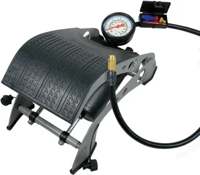 Produktbild von MICHELIN Doppel Fußluftpumpe Manometer Doppelzylinder 7 bar Auto Fahrrad schwarz
