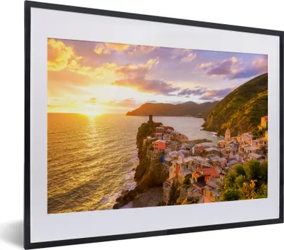 Produktbild von MuchoWow® MuchoWow® Gerahmtes Poster Sonnenuntergang in Cinque Terre 40x30 cm - Poster mit zchwarzem Bilderrahmen - Bilderrahmen - Poster im Rahmen
