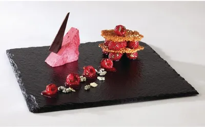 Produktbild von GN 1/3 Tablett SLATE, 32,5 x 17,6 cm, Höhe 1 cm, Melamin, schwarz, Schieferlook, mit Antirutsch-Füßchen