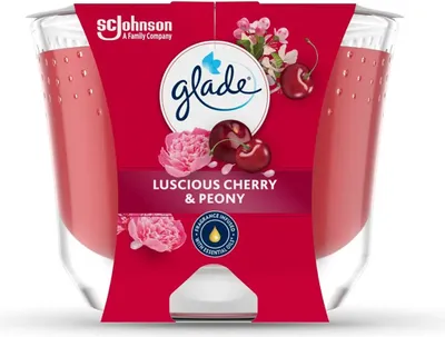 Produktbild von Glade Langanhaltende Duftkerze Luscious Cherry Peony 204g 1 Stück