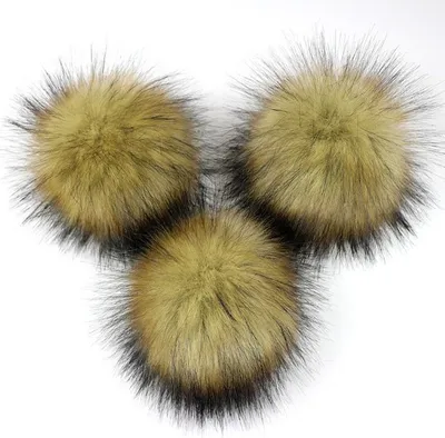 Obrázek produktu pro Bambule, bambulka z kožešiny, mýval, natural 8 cm / 1ks