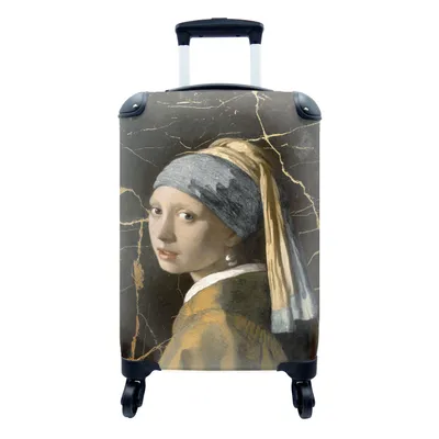 Produktbild von MuchoWow® Koffer Handgepäck Trolley Rollkoffer Kleine Reisekoffer mit 4 Rollen - Mädchen mit einem Perlenohrring - Johannes Vermeer - Gold - Cabin Size < 55x40x23 cm & 55x40x20 cm - Fotokoffer - Kabinenkoffer - Boardgepäck - Reise-Box - Reisekoffer - Reisegepäck - Koffer mit Bild - Trolley für Kinder