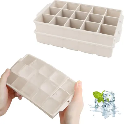 Image de Moule à glaçons en silicone avec de grands compartiments carrés pour les boissons