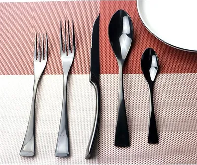 Imagen del producto de Conjunto de cubiertos Uniturck, acero inoxidable. Incluye cubiertos para mesa, cuchillos para carne, tenedores y cucharas. Juego de vajilla de 20 piezas, acabado de alto brillo, color , para 4 personas
