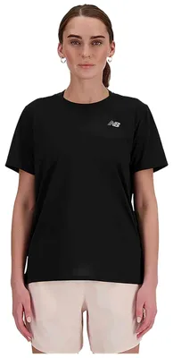 Productafbeelding van T-shirt New Balance WT41222BK voor Dames