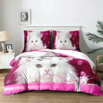 Zdjęcie produktu dla Komplet pościeli z motywem kota, nadruk 3D, 220x240 cm, mikrofibra, różowy kolor. Zawiera: 1 poszewkę na kołdrę i 2 poszewki na poduszki