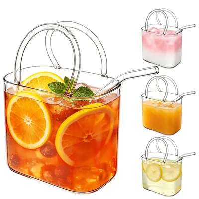 Produktbild von Set aus 4 Trinkgläsern in Handtaschenform – 750 ml mit Strohhalm
