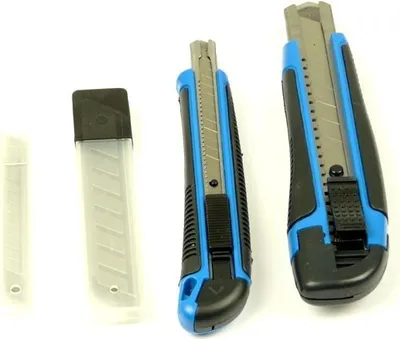 Produktbild von Abbrechmesser Cuttermesser mit Metallführung 2 Stück mit Ersatzklingen
