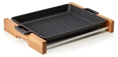 Produktbild von LAVA Grill-/Servierpfanne mit Holzgestell, Serie Serving pans 36 Gusseisen emailliert 32 x 26 x 4 cm
