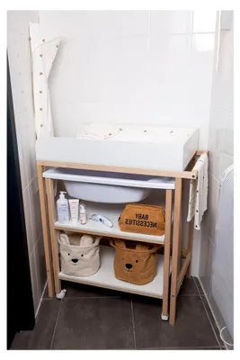 Produktbild von Chilldhomme, Wickeltisch mit Badewanne, Räder erleichtern das Verschieben, Wechseleinheit, robust, optimale Sicherheit, ultra-praktisch, kompakt, natürliches Buchenholz