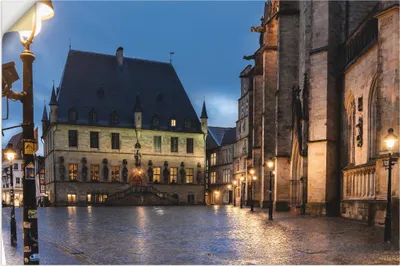 Produktbild von ARTland Wandbild, selbstklebend Rathaus Osnabrück I Größe: 30x20 cm
