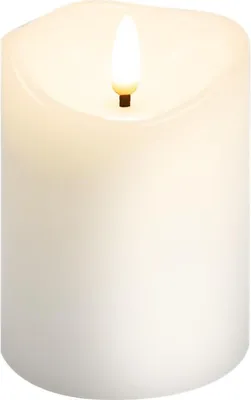 Produktbild von Goobay LED-Echtwachskerze, weiß, 7,5 x 10 cm - mit Timerfunktion und 3D-Flammenkegel, batteriebetrieben, warmweiß (2700 K)