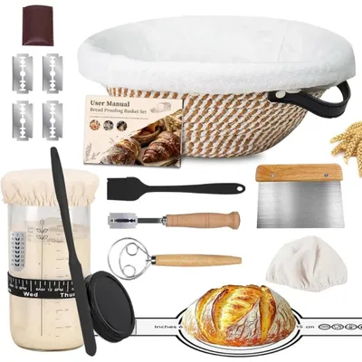 Immagine prodotto di Set per la panificazione con lievito madre: cestino di lievitazione rotondo da 23,5 cm, rivestito in tessuto di cotone; contenitore per la lievitazione; coltello per tagliare l'impasto; tappetino in silicone