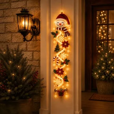 Produktbild von LED Weihnachtsdeko zum Aufhängen, Schneemann Türhänger mit goldenen Glöckchen, Warmweiß beleuchtet, 60 x 20 cm, für Tür, Fenster und Kamin
