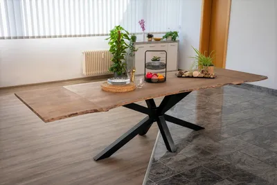 Produktbild von Baumkantentisch Akazie stonefarben 120(200)x90 cm Ansteckplatten Spider-Gestell schwarz JANNIK