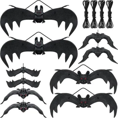 Productafbeelding van Set van 10 Realistische Hangende Vleermuizen voor Halloween Decoratie