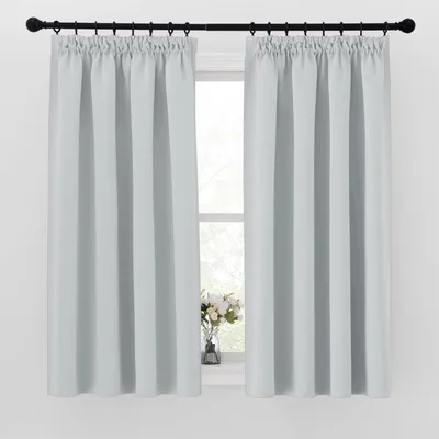 Produktbild von Kurze Gardinen für Schienensystem 2er Set H 137 x B 140 cm Verdunklungsvorhänge mit Kräuselband für Schlafzimmer/Wohnzimmer