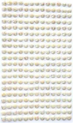 Produktbild von Selbstklebende Kristalle 6mm 260Stück Opalescent Cream