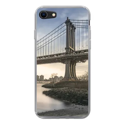Produktbild von MuchoWow® Handyhülle Schutzhülle Hülle für iPhone 8 New York - Fluss - Brücke Silikon Softcase Handy Hülle - Schutzhaube