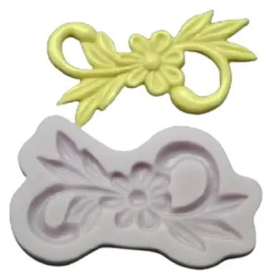 Imagen del producto de Molde de silicona PENTART para moldear y verter, diseño de flor con remolino
