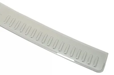Productafbeelding van Stootbalkbeschermer, dorpelplaat van aluminium voor sportmodel L320, achterklepbekleding, modeljaren 05-13.