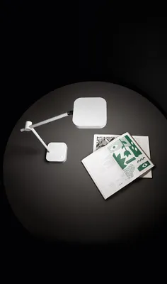 Obrázek produktu pro Icon White Led Moderní kovová stolní lampa