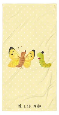 Produktbild von Mr. & Mrs. Panda Handtuch Raupe Schmetterling - Gelb Pastell - Geschenk, Strandtuch, Hütchen, Lustige Sprüche, Großes Badehandtuch, Hut, Duschtuch, Zitronenfalter, Kokon
