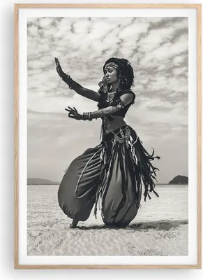 Produktbild von Gerahmtes Poster - Rahmen in heller Eiche - Tänzer Folk Oriental - 70x100 cm - Wand Bild - Wanddeko - Wandbilder - Kunstposter - Wandposter - Bilderrahmen - Bilder - Kunstdruck - P2NPA70x100-4445