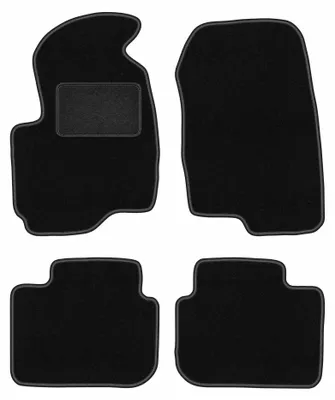Obrázok produktu pre Velúrové autokoberce pre: Mitsubishi Colt VII 2004-2008 (hatchback) – sada 4 ks, čierne, na mieru – Wielganizator LUX