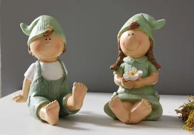 Produktbild von 2x Dekofigur "Frühling" Junge und Mädchen aus Polyresin, Gartenfigur wetterfest, Gartendeko für Draußen