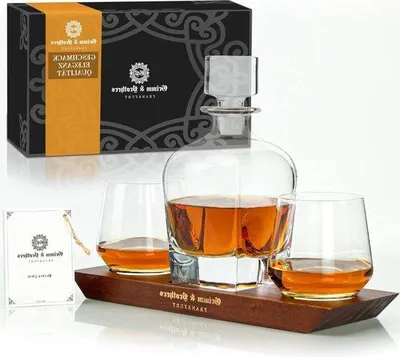 Zdjęcie produktu dla Karafka z kryształu z drewnianą ramką – 2 szklanki kryształowe – eleganckie pudełko prezentowe – prezent dla mężczyzny