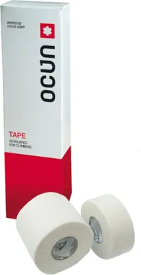 Produktfoto von Ocun Tape Box 25mm X 10M Pack 8 Chalk and tape; zeigt zwei Rollen Tape und die Verpackung.